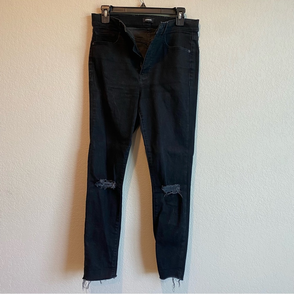 Express Women's Black Ripped Skinny Jeans